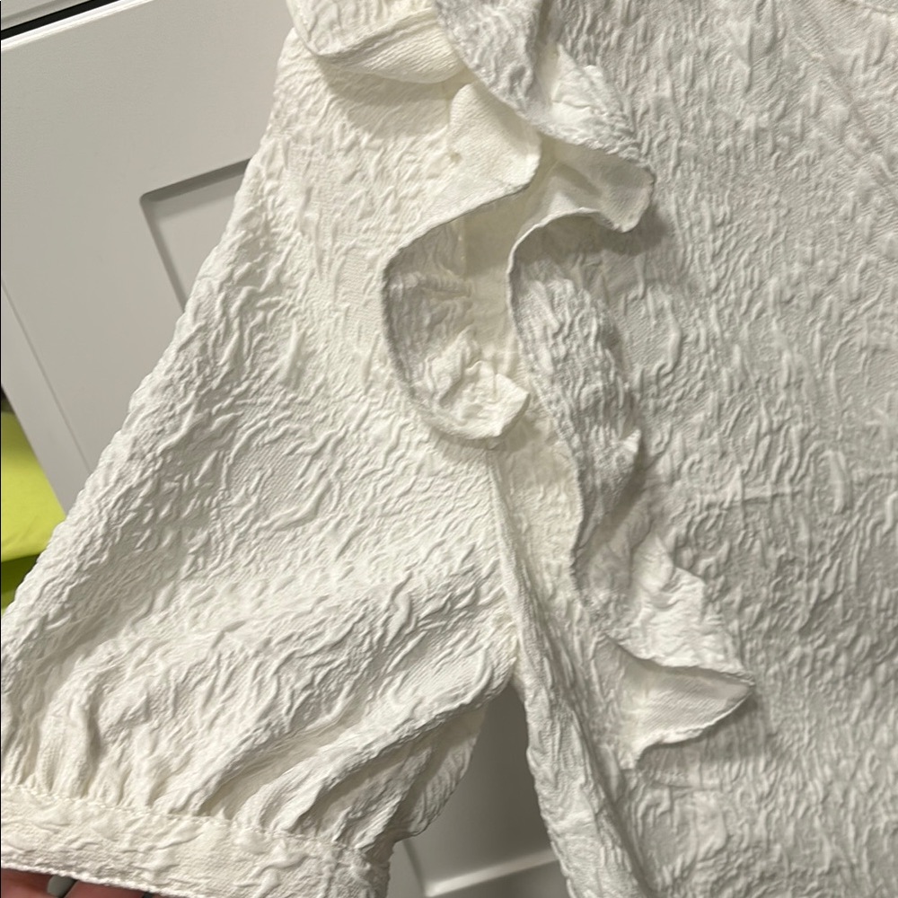 Zara White Textured Ruffle Top - Picture 6 of 7